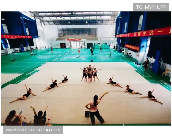 体操俱乐部举办暑期公益艺术体操营，艺术体操 clubs